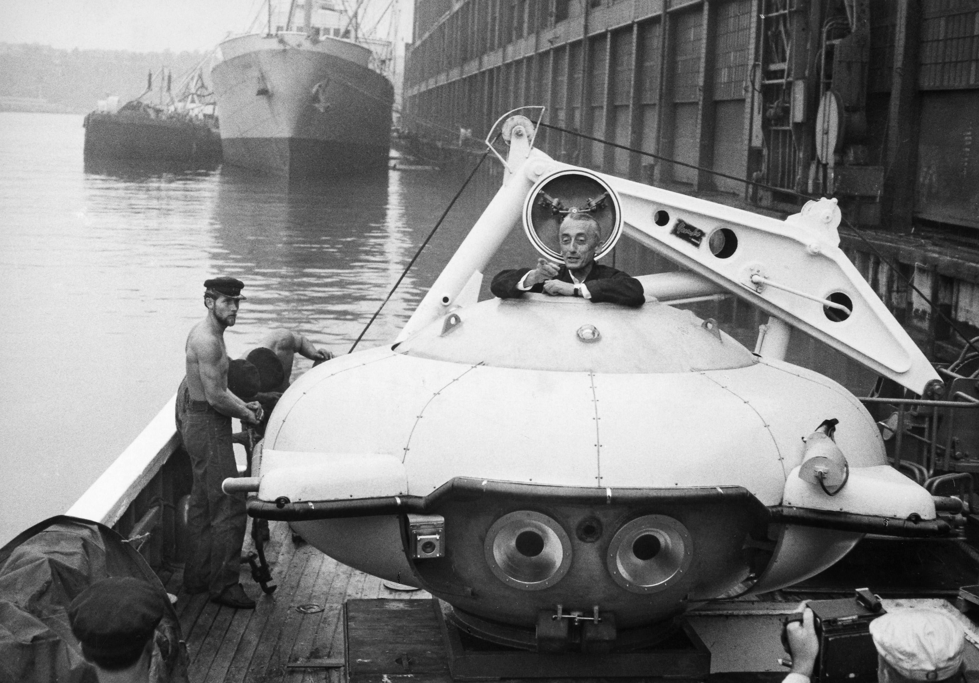 Jacques Cousteau’s Diving Saucer: A Revolutionary Approach to Underwater Exploration